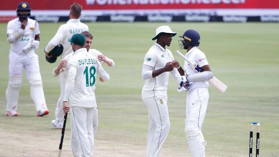 Mulder, Sipamla star as S Africa complete innings victory v Sri Lanka