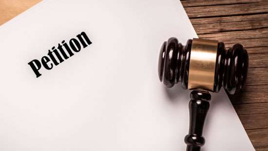 Lesbian files FR alleging Police discrimination