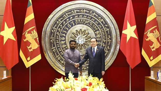 NA Chairman hosts Sri Lankan President