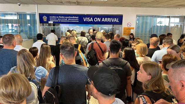 Long queues for on-arrival visa at BIA