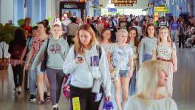 Govt tightens tourist safety measures as peak season begins
