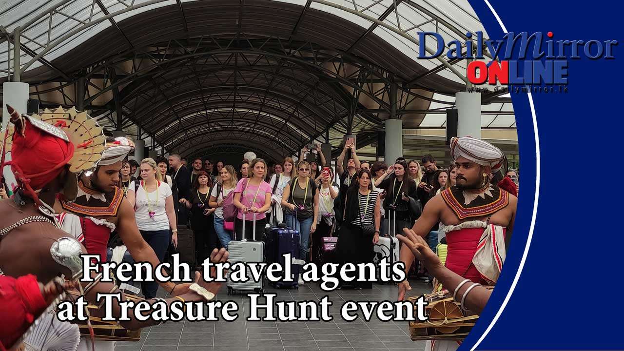 French travel agents at Treasure Hunt event