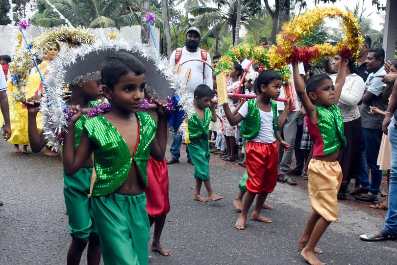 Vesak Maha Perahera... - Caption Story | Daily Mirror