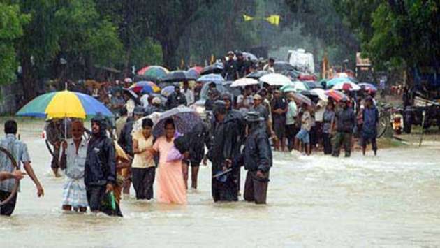 Adverse weather leaves 366 dead, 367 missing