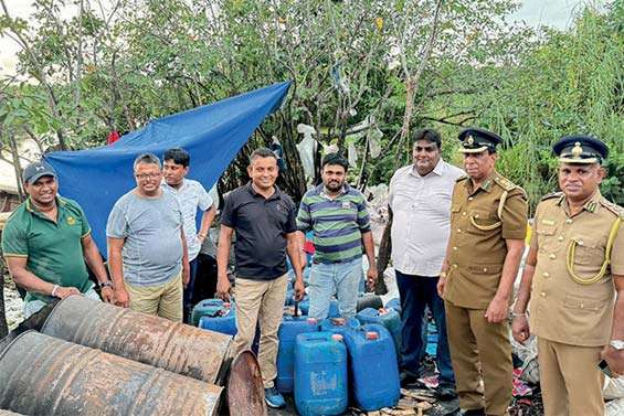 Colombo Excise seize Rs.7.5Mn worth devil’s brew from Muthurajawela swamp