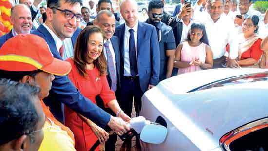Shell-branded fuel station opens in Sri Lanka under RM Parks partnership