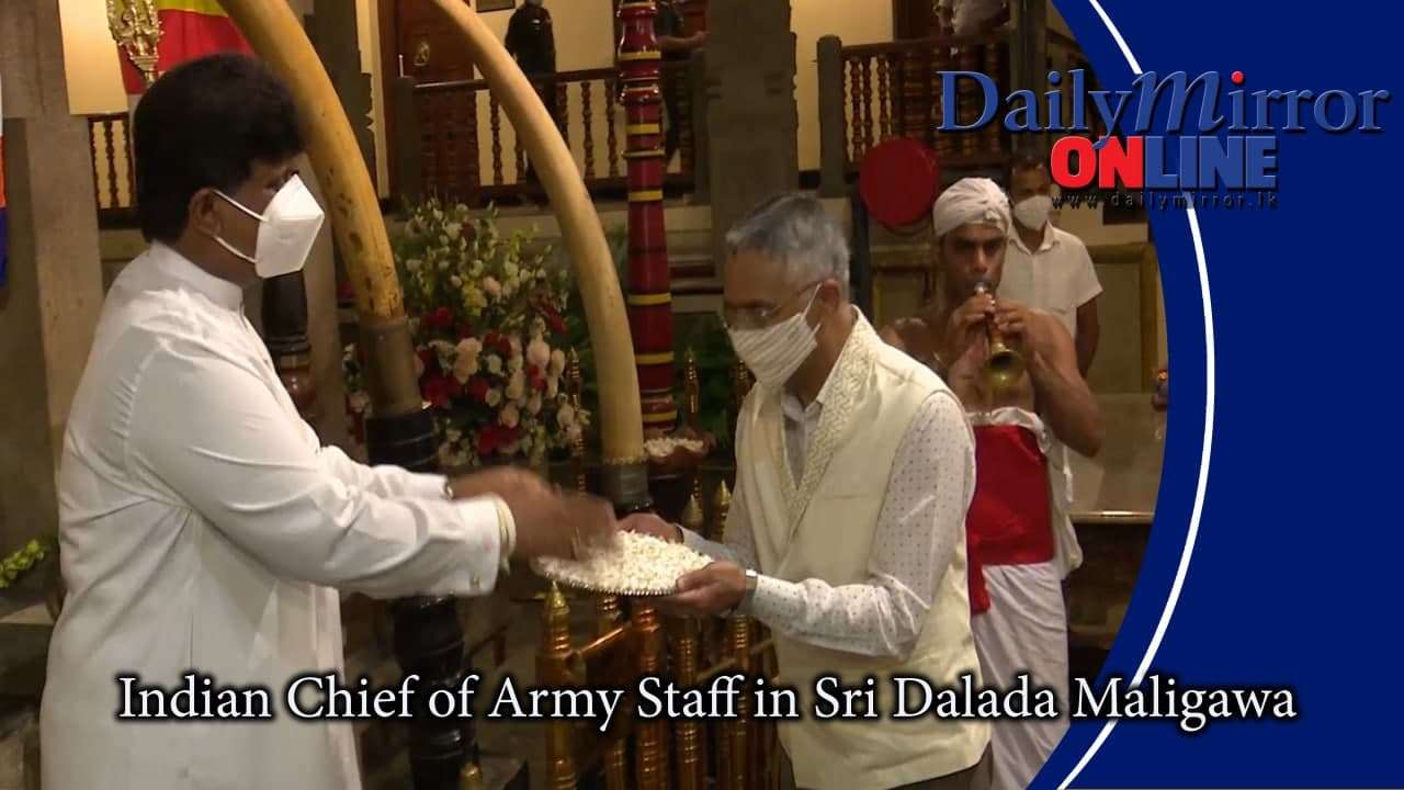 Indian Chief of Army Staff in Sri Dalada Maligawa