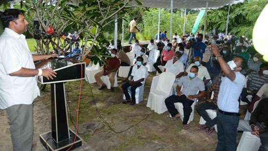 UNP seniors meet party activists...