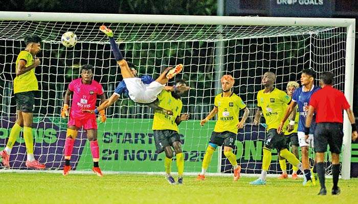 Saunders, St. Mary’s and New Star open Super Eight with victories