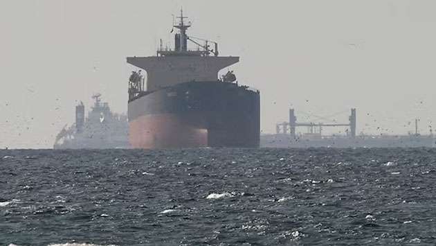 Indian gas tankers getting ready to sail through Hormuz, data shows
