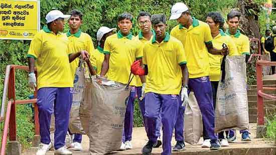 Link Samahan concludes ‘Asiri Surakimu Samanola’ initiative at Sri Pada
