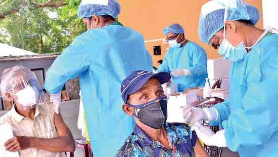 Viharamahadevi Park Centre Near perfect vaccination drive  soured by Twitter post