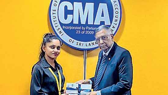 CMA Sri Lanka honours Ruhuna University’s Accounting Topper