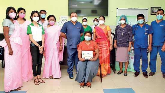 Sonduru Diriyawanthi  natural hair wigs packs donated to Kurunegala and Anuradhapura Hospitals