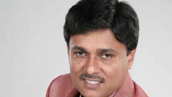 Veteran singer Athula Sri Gamage passes away