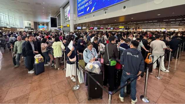 Heathrow braces for second day of disruption after cyber-attack