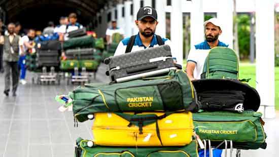 Pakistan Team arrives