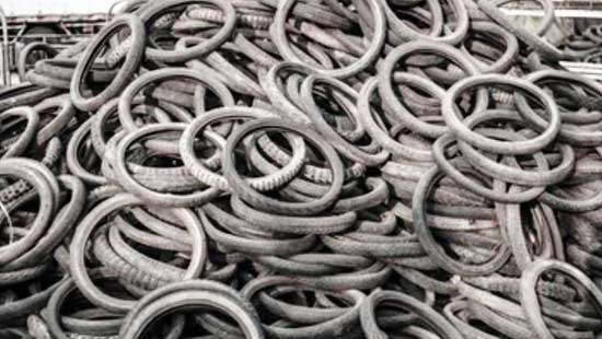 Lankan drivers warned of dangers of reusing worn-out tyres