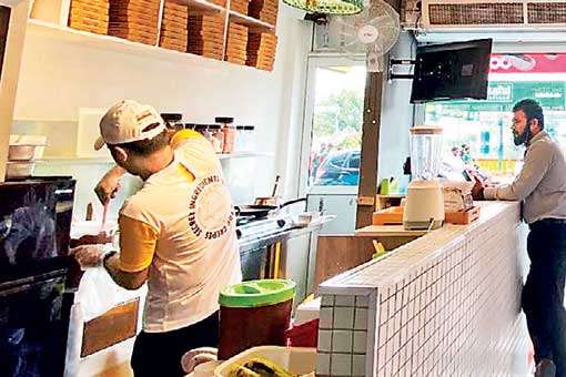 Sri Lanka’s Crepe Runner opens outlet in the Maldives