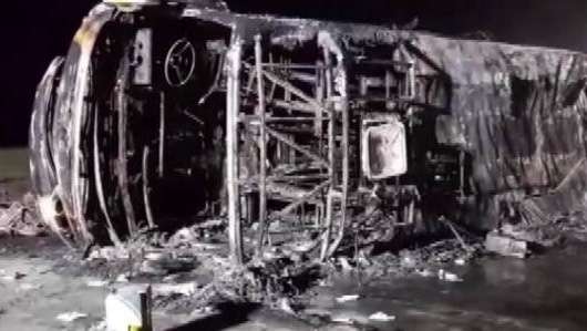 25 dead as bus catches fire on Maharashtra expressway