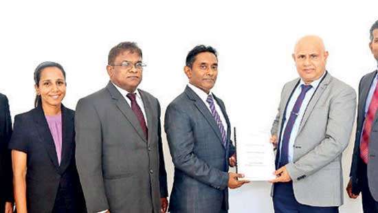 SLT-Mobitel partners with Capitol Developers ‘TwinPeaks’