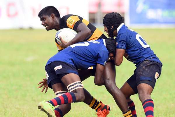 D.S. Senanayake edge Kingswood 31-27