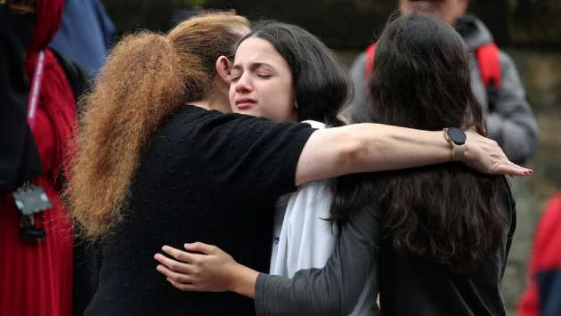 Two dead in UK synagogue attack on Yom Kippur, suspect ’with bomb’ shot by police