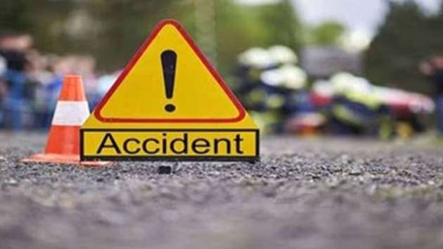 Man dies after being hit by car on Southern Expressway