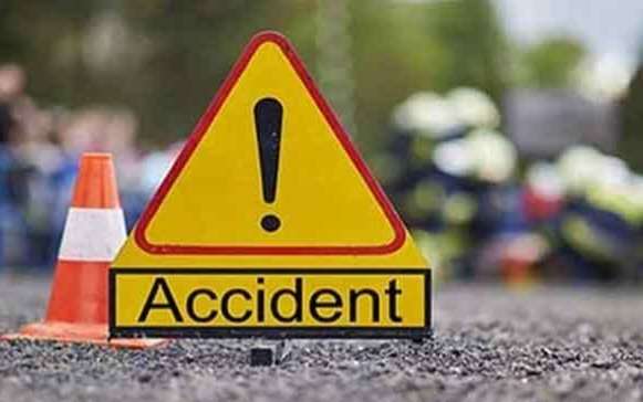 29 hospitalised after three-bus collision in Galle