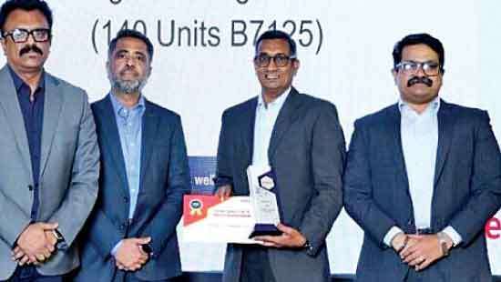 Softlogic IT wins Outstanding Performance award at Xerox Channel Partner Meet