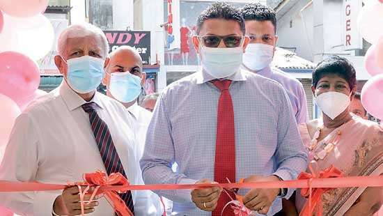 DSI launches first Red Tape Exclusive Brand Outlet