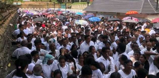 More devotees expected in Kandy, people advised to avoid today
