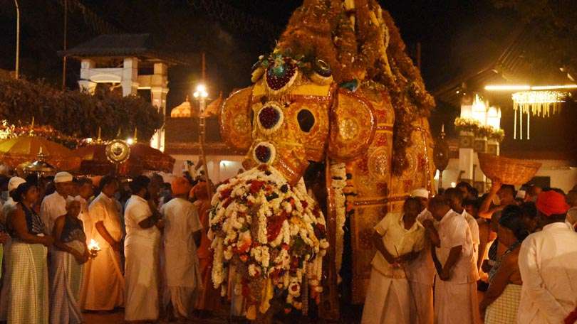 Kataragama Esala Perahera