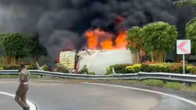 Three injured after lorry crashes and catches fire on Southern Expressway