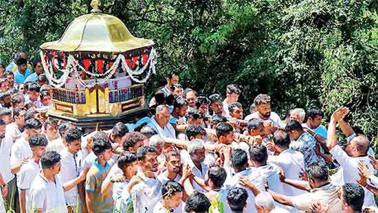 Four Kandyan villages keep the  Aluth Sahal tradition alive