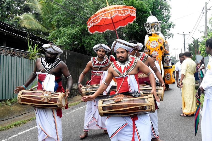 Vesak Maha Perahera... - Caption Story | Daily Mirror