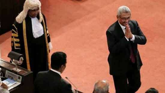 President arrives in Parliament