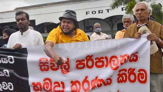 Civil Society activists in protest