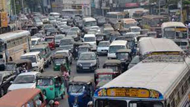 Heavy traffic in cities as New Year nears