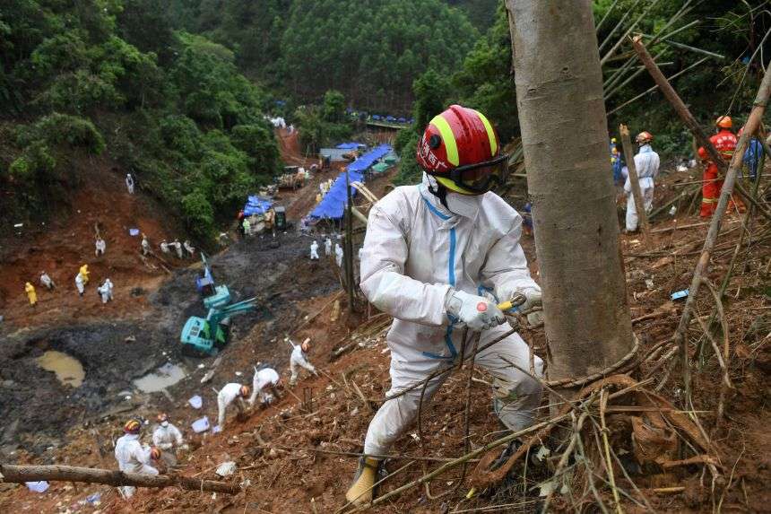 Report revives speculation China Eastern crash was deliberate