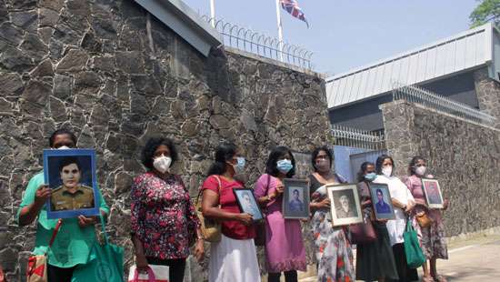 Protest against UK's HR, Economic sanctions against SL