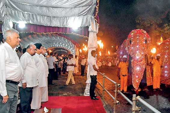 Janaraja Perahera parades Kandy streets after 34 years