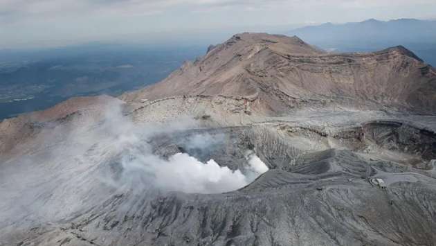 Tourist helicopter goes missing near volcano in Japan