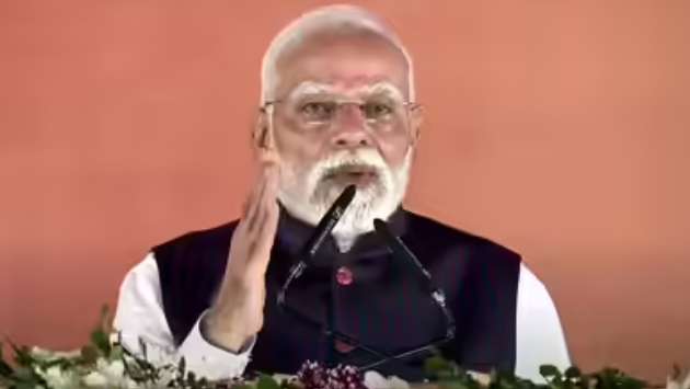 Delhi Blast : PM Modi takes stock of situation, briefed by Amit Shah