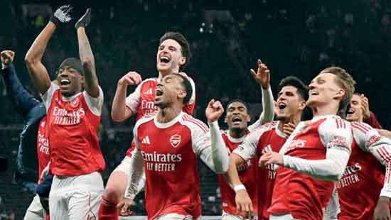 Premier League Arsenal wary of surging City as Spurs fight for survival
