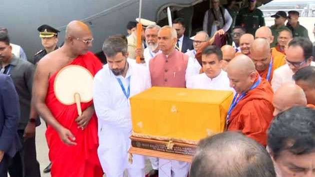 Sacred Devnimori relics of Lord Buddha arrive in Sri Lanka