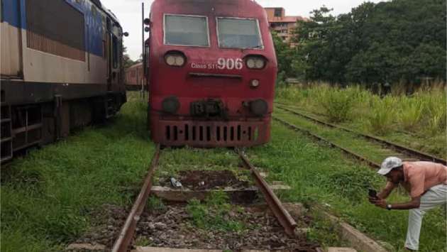 Damage at Maligawatte Railway Yard delays trains