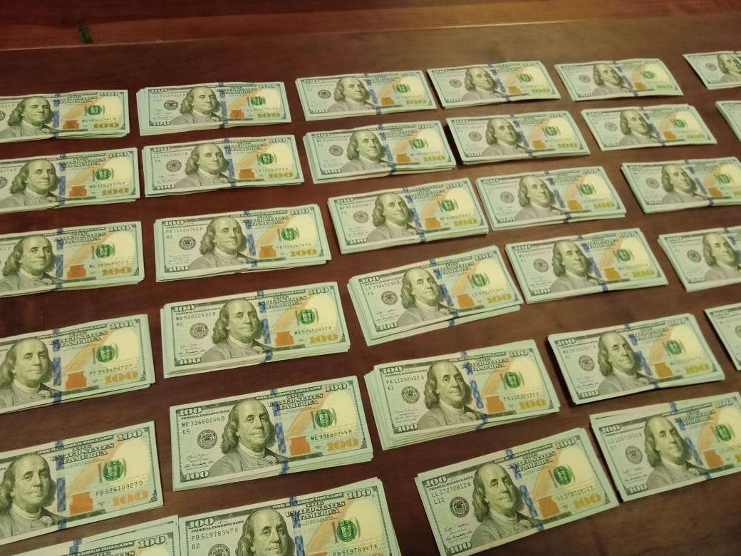STF arrests two for illegal possession of US$ 47,000