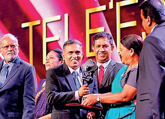 Lankadeepa’s Yahampath honoured  at Raigam Tele’es 2024