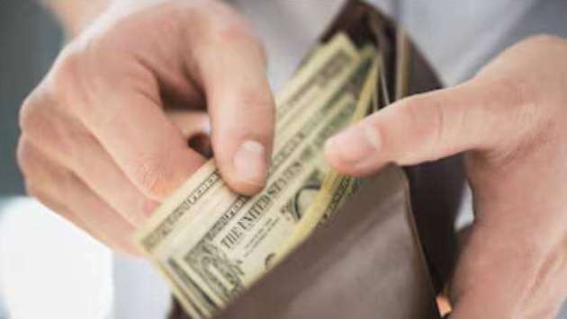 Private sector minimum wage hiked to Rs. 30,000 from Jan 2026